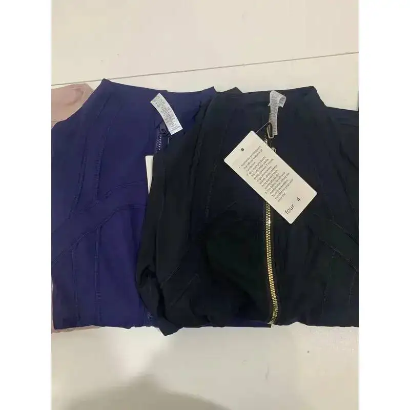 

Женская тонкая спортивная куртка Lemon — легкий эластичный кардиган для занятий йогой, бегом в тренажерном зале, комфортной посадкой, спортивной соли