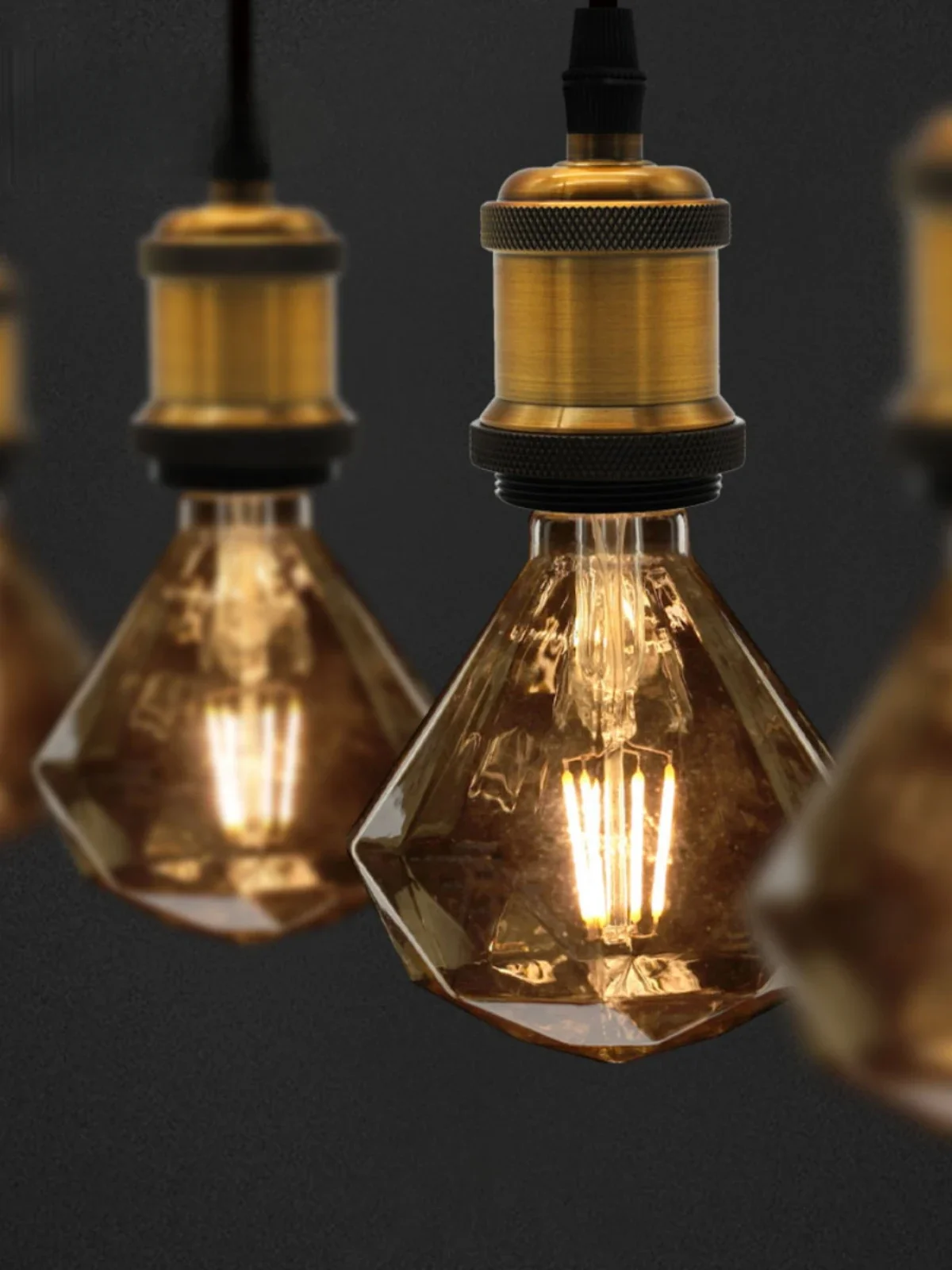 Diamond LED Filament Light Romantic Edison Bulb E27 Antique Decorative Light Golden Art Chandelier Shaped Light