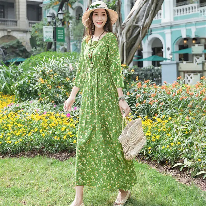 

Retro Art Small Fragmented Flower Dress Women 2023 Summer New Loose and Slim Lace up Waist O Neck Casual Long Dress Female Tops