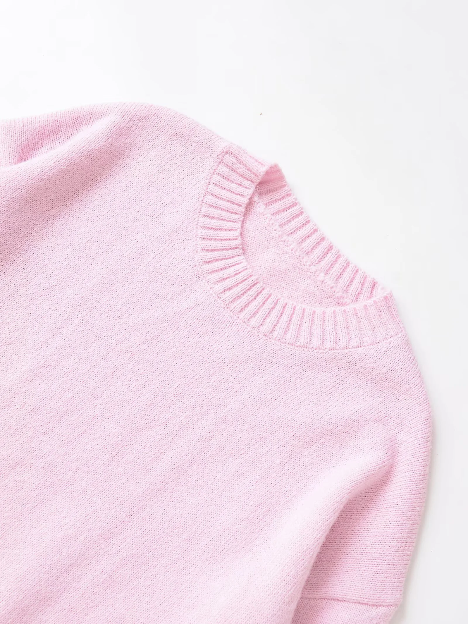 2025 Autumn New Women's Casual Fashion Simple and Versatile Solid Color Long Sleeve Round Neck Flat Needle Knitted Sweater