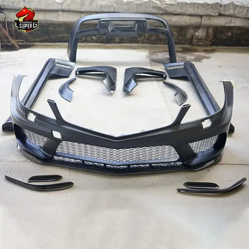 

Комплект обвеса Half Carton Fiber B Style Wide Body Kit с передним бампером и спойлером для Mercedes-Benz C-класса W204 C63