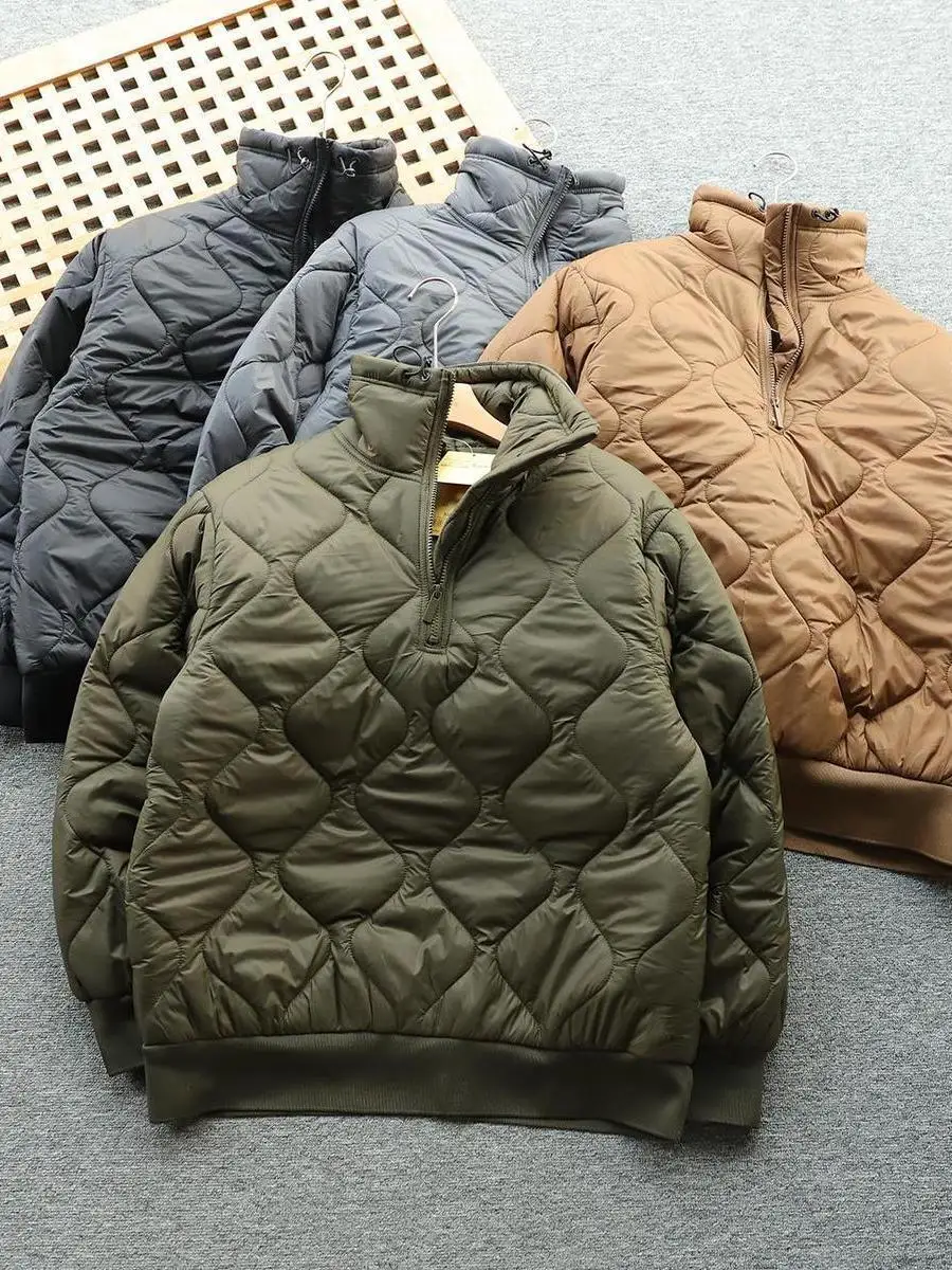 

Мужская хлопковая куртка для активного отдыха, свободного кроя, с воротником-стойкой, теплая зимняя, в американском стиле, с множеством карманов, молодежная, повседневная, с длинными рукавами, однотонная.