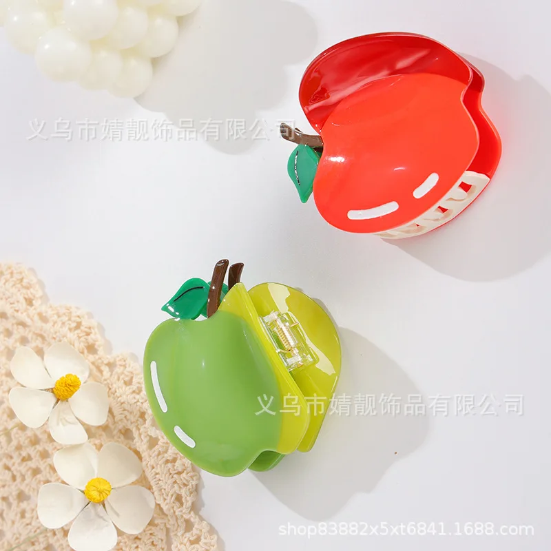 A niche fruit clip, cute in summer, 3D three-dimensional, with red and green apple hair accessories Acetic acid