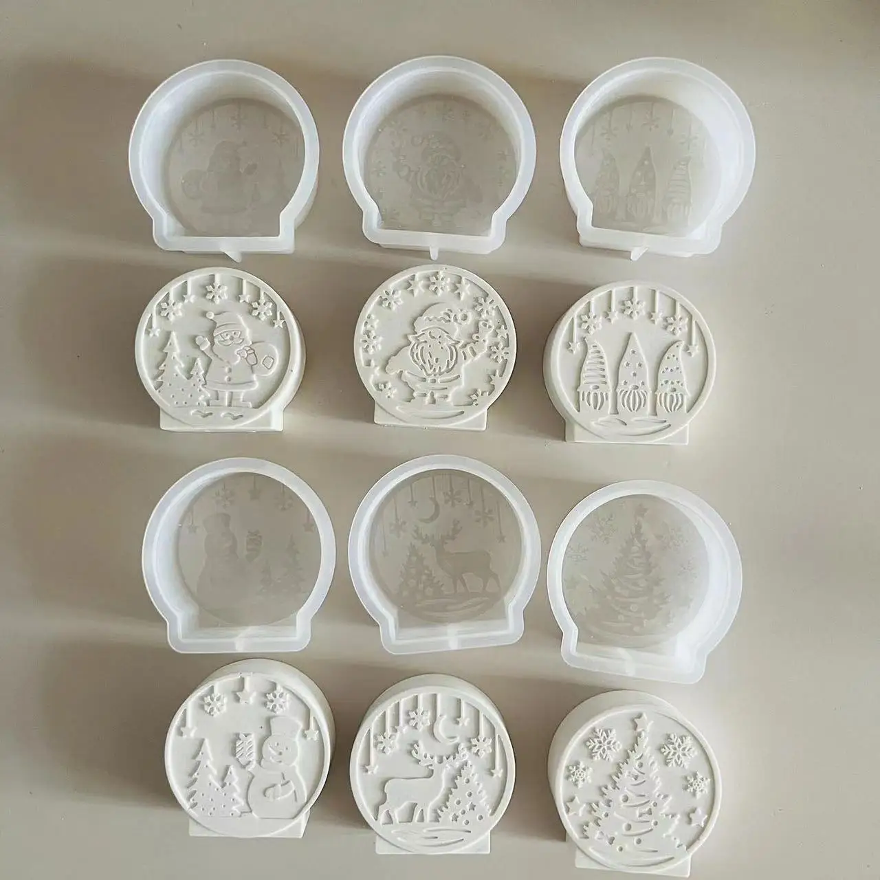 1pcs Round Table Christmas Series Silicone Mold Diy Plaster Drip Base Tray Mould Multi-Pattern Dwarf Elk Pattern Candle Mold