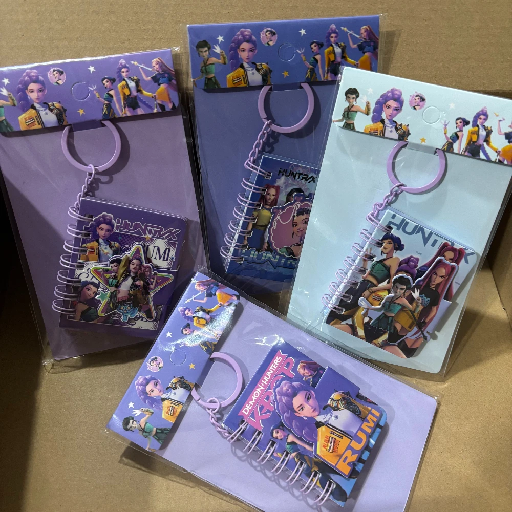 4 pièces Kpop chasseurs de démons Mini cahier Rumi Mira Zoey classeur dessin animé fournitures de papeterie cadeaux de rentrée scolaire 5.2*7 cm