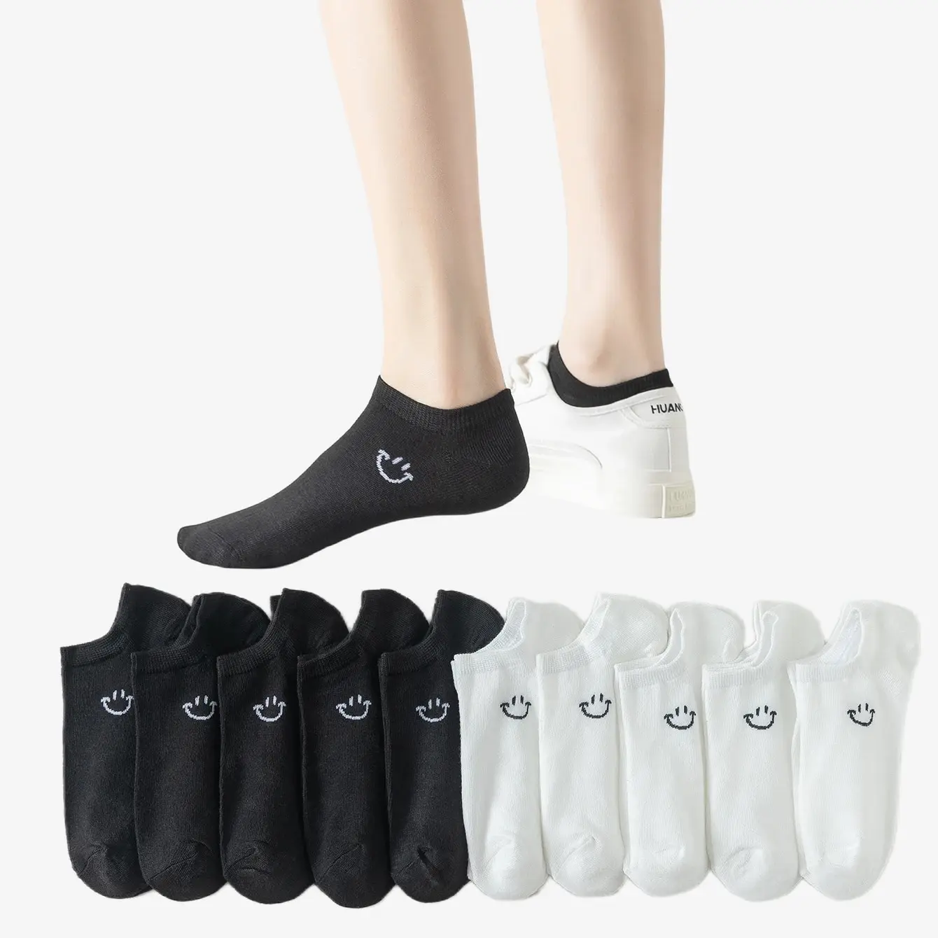 10 Pairs of Black and White Women\'s Cartoon Expression Ankle Socks