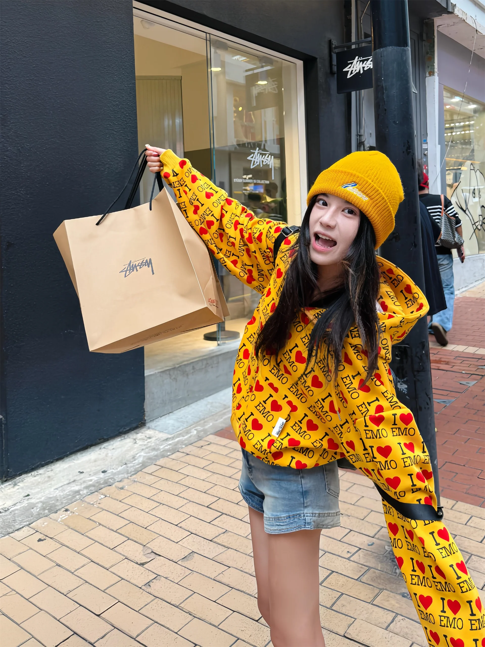 

Желтый свободный длинный свитшот с буквенным принтом в виде сердца, женская весна-осень-зима, повседневная верхняя одежда в американском стиле ретро в стиле ретро, топ