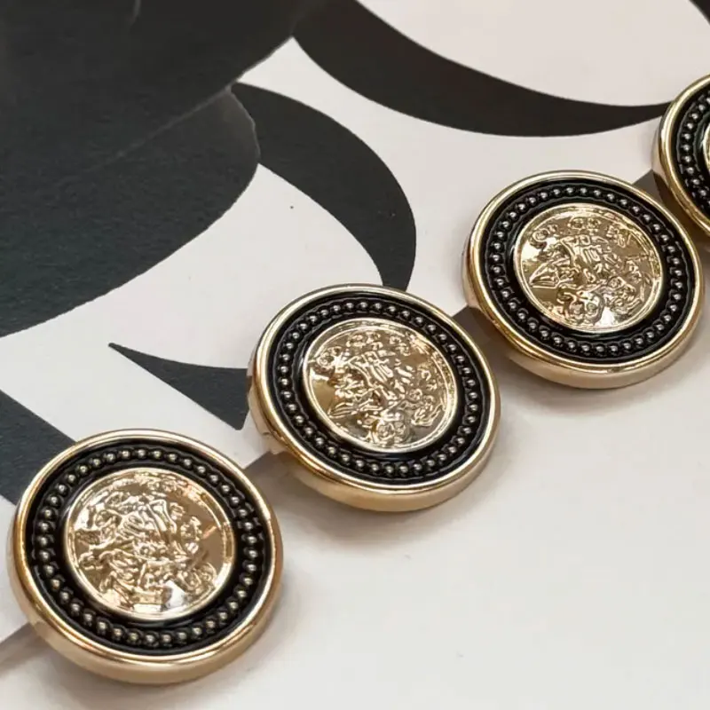10 Stück 15–25 mm goldweiße Metallknöpfe für Damen, Mantel, Bluse, Nähzubehör, IDY, handgefertigte Schnalle, Designer-Verschlüsse, neue Schnalle – Detail 1