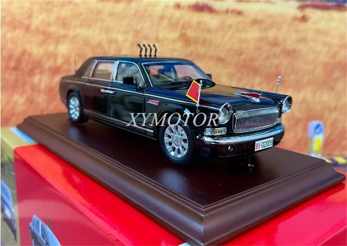 Century Dragon 1/24 For Red flag Hong Qi 60th Anniversary Parade CA7600J HQE Model Car Black Toys Gifts Hobby Display Collection