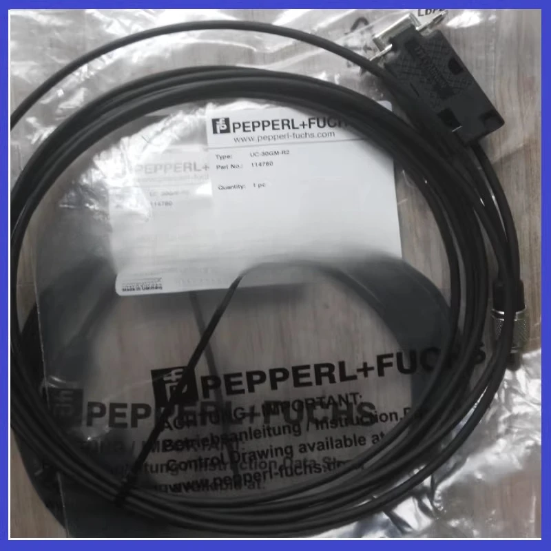 UC-30GM-R2 Data Cab…