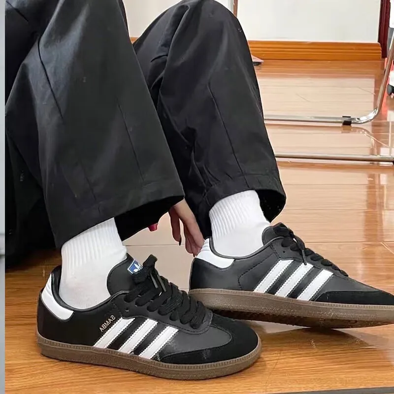 Adidas nova listagem Samba OG sapatos de cano baixo simples e confortáveis sapatos casuais preto e branco combinando com cores