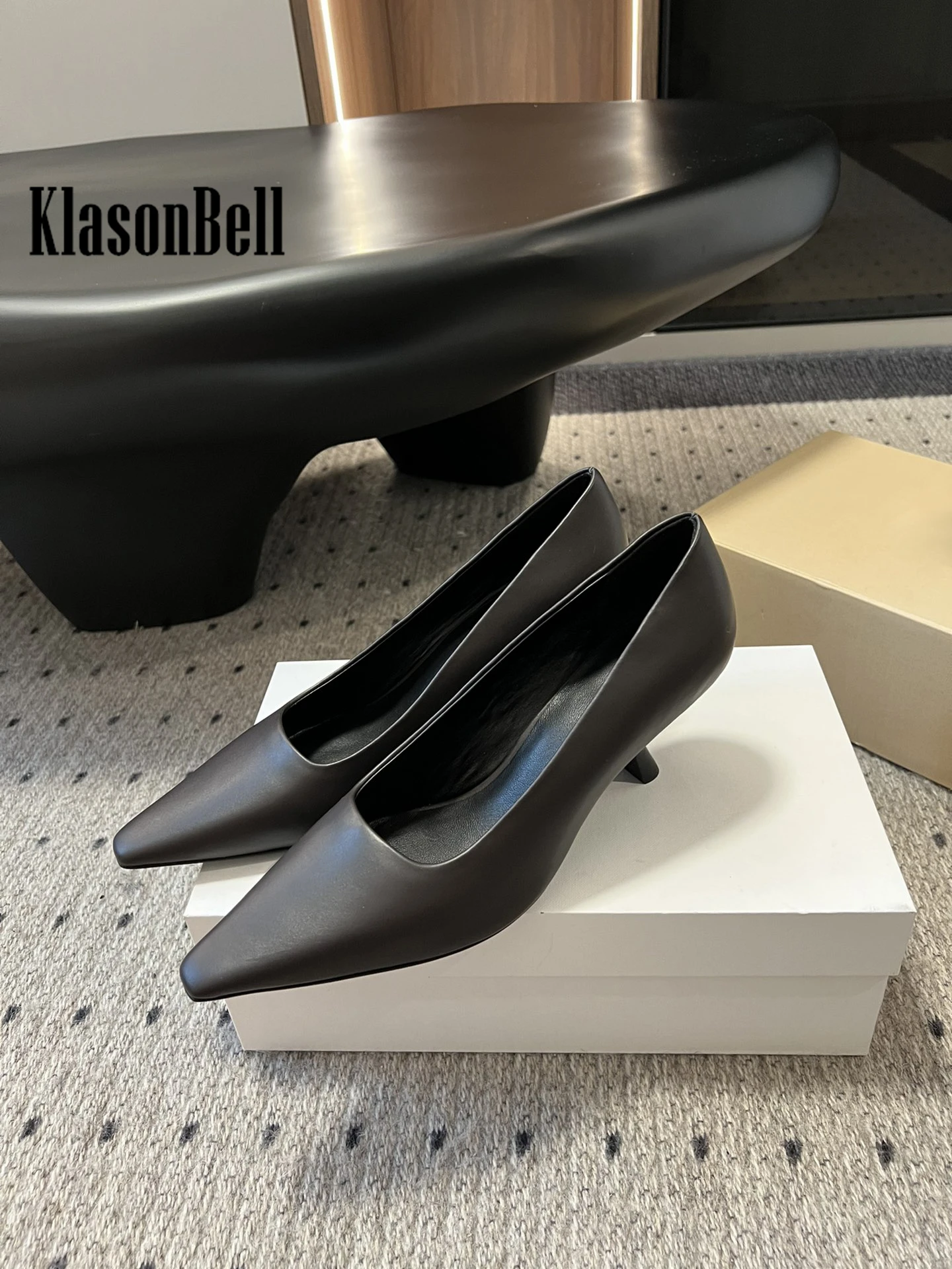 4.9 KlasonBell Vintage Elegant Kitten Heels Pumps For Women Simple Temperament Square Toe Genuine Leather Shoes