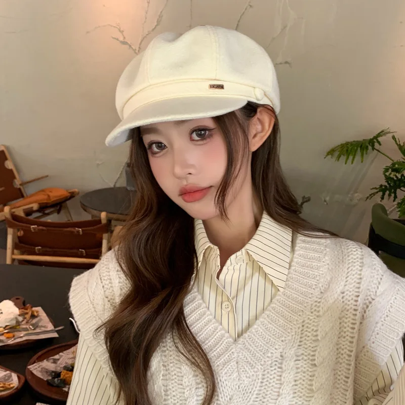 Korean autumn/winter new women's hat. Solid color octagonal/newsboy hat. Thin version, warm in winter