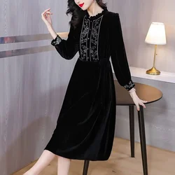 2024 Autumn Female Vintage Loose Velvet Midi Dresses Winter Casual Embroidery Evening Dress Women Elegant Bodycon Party Vestidos