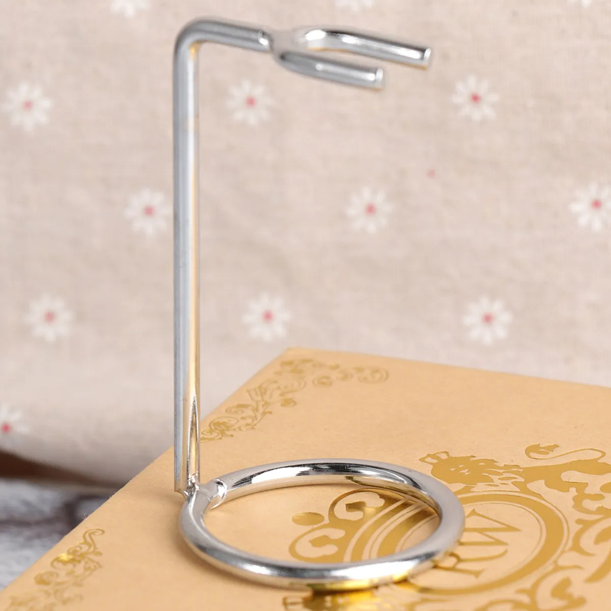 Double Shaving Stand Razor Brush Holder Heavy Plated Metal Safety Razor Rack for Air Drying Extend Brush Life Shaving Stand