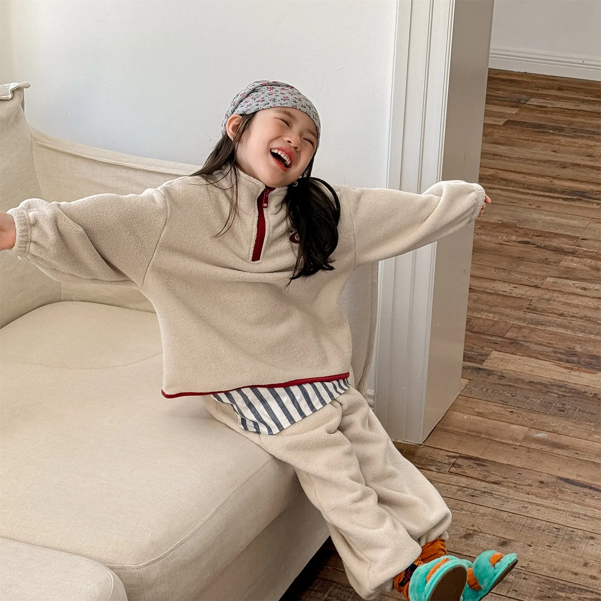 2025 Autumn/Winter New Boys' and Girls' Korean Fleece Sports Set Long Sleeved Sweatshirt+ Sweatpants Two Piece Set
