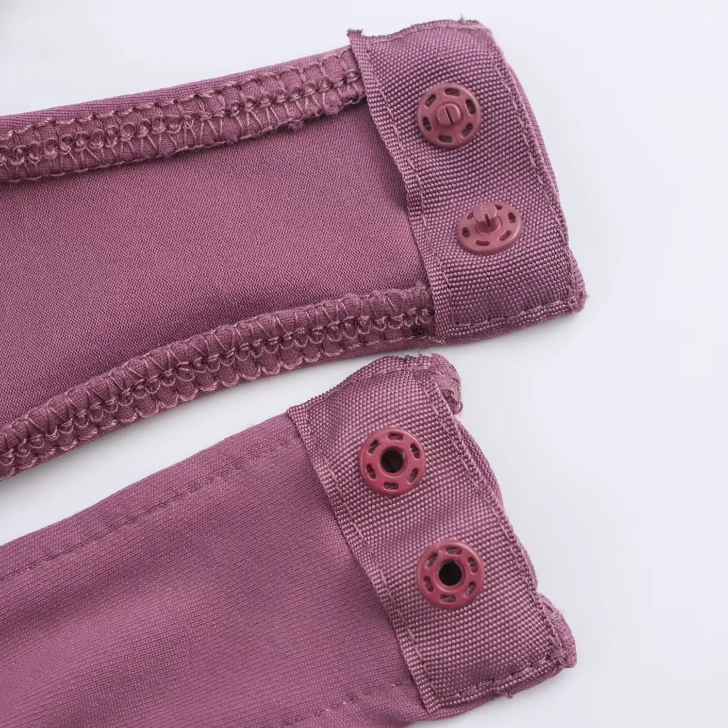 Combinaison tricotée élastique à col carré pour femme, nouvelle mode chic, couleur unie, slim, rétro, sans manches, boutonnée, courte