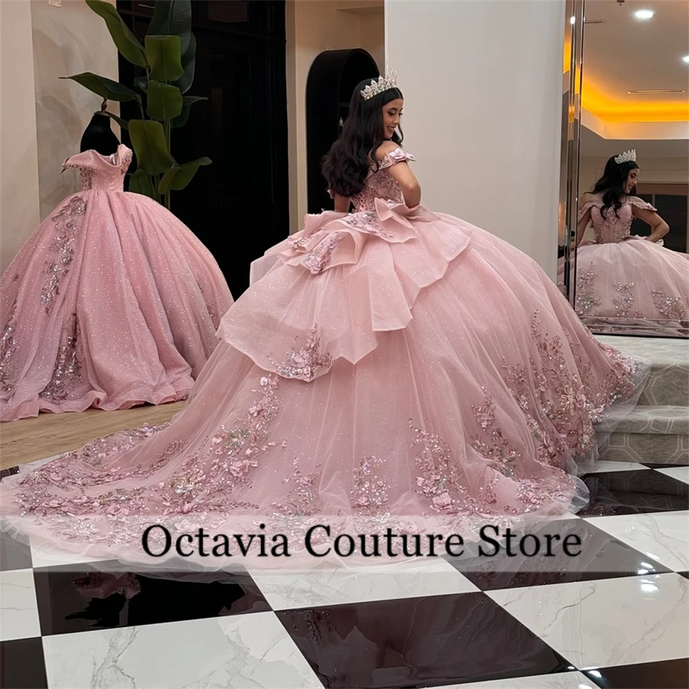 

Pink Off The Shoulder 3D Flower Quinceanera Dresses Ball Gown Bead Appliques 2024 Birthday Luxury Dress Tiered Princess Gown