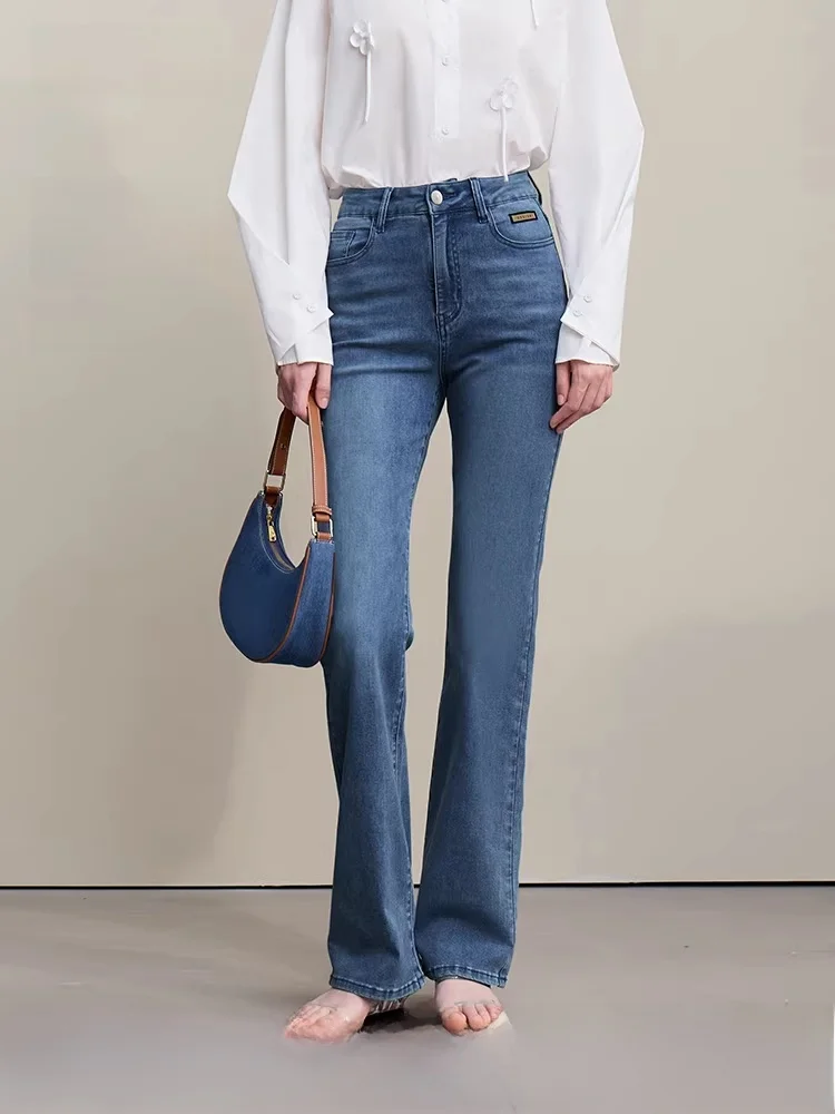 

Повседневные эластичные расклешенные джинсовые длинные брюки чистого цвета для женщин, свободные весенние брюки с застежкой на пуговицы на талии...