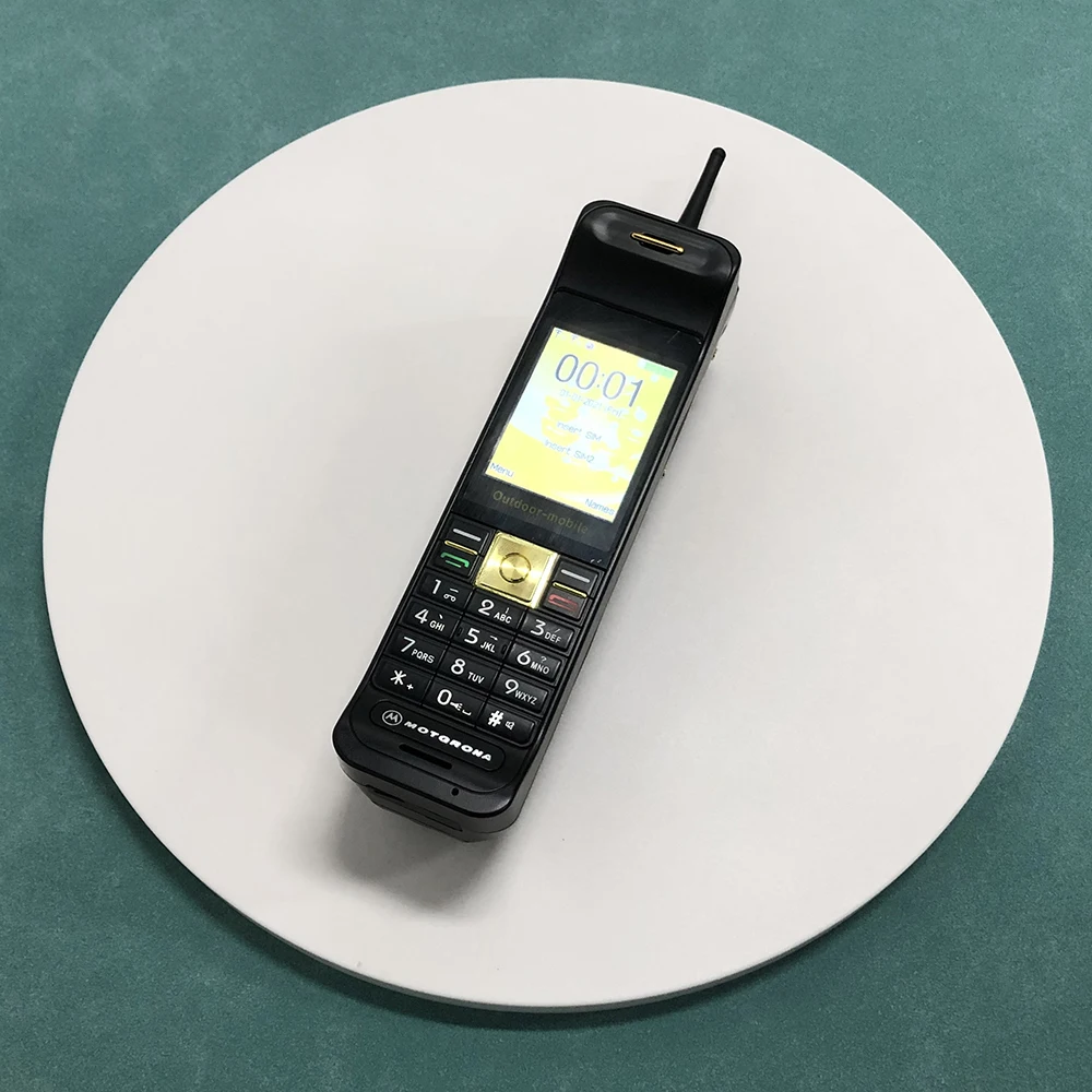 Ponsel pintar C10 LTE 4G layar sentuh, ponsel pintar Buka kunci suara keras kartu SIM ganda 2.6 inci Standby Super panjang