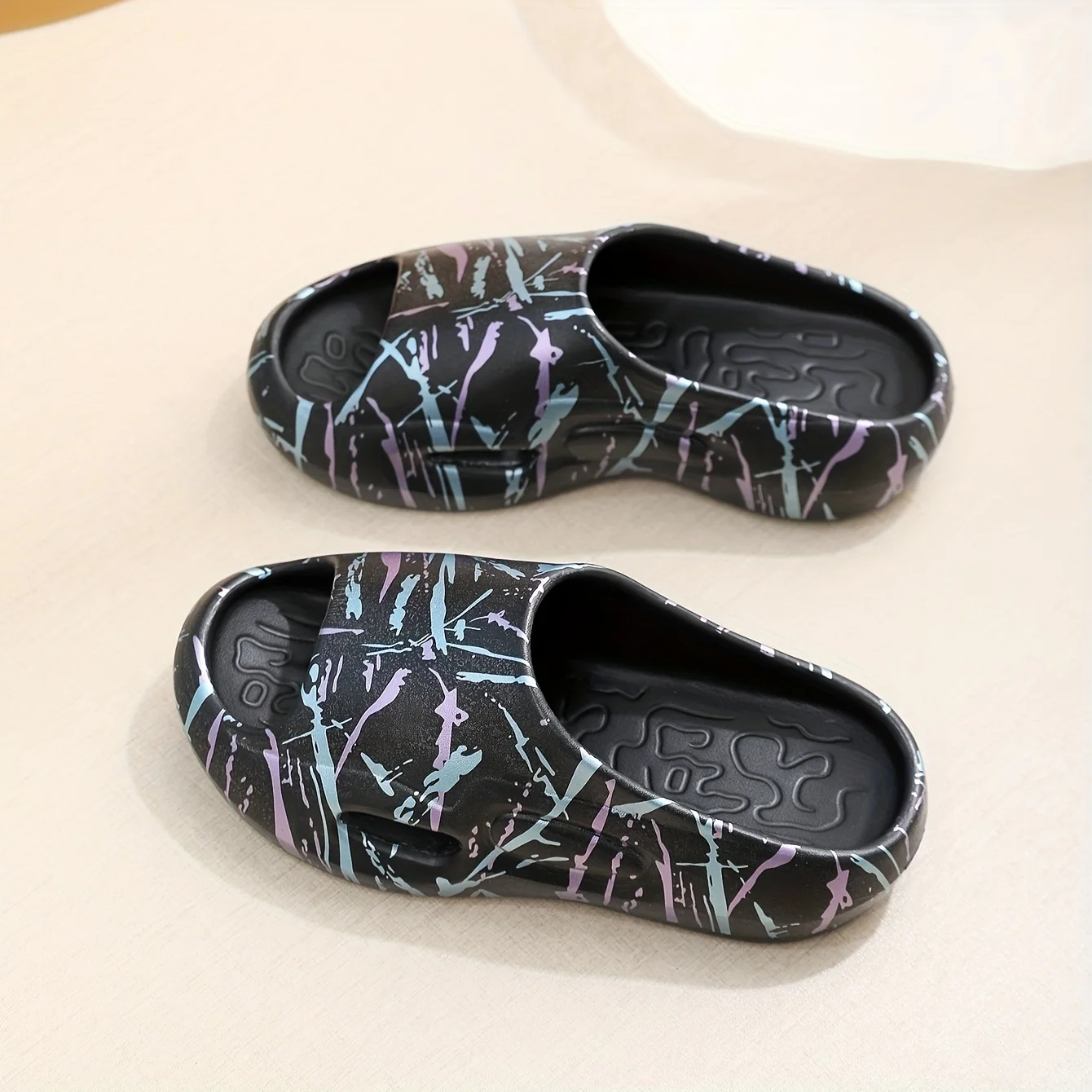 New Style Printed Platform Slippers for Women Graffiti Leopard Print Vacation Beach Sandals Cashew Nut