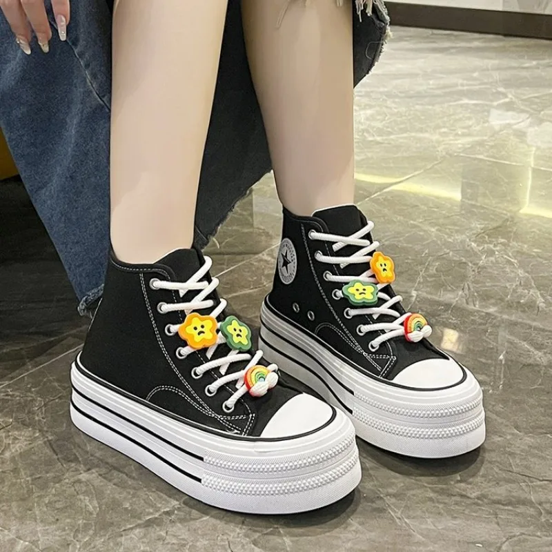 Women\'s High Top Canvas Shoes Cartoon Decoration Thick Sole Breathable and Comfortable Sports Multifunctional Skateboard Shoes