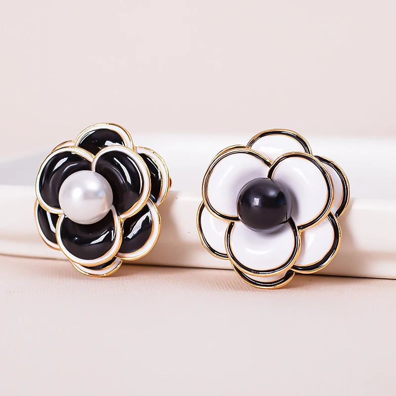 Luxury Vintage  Rose Flower Brooch Red  Rhinestone Alloy