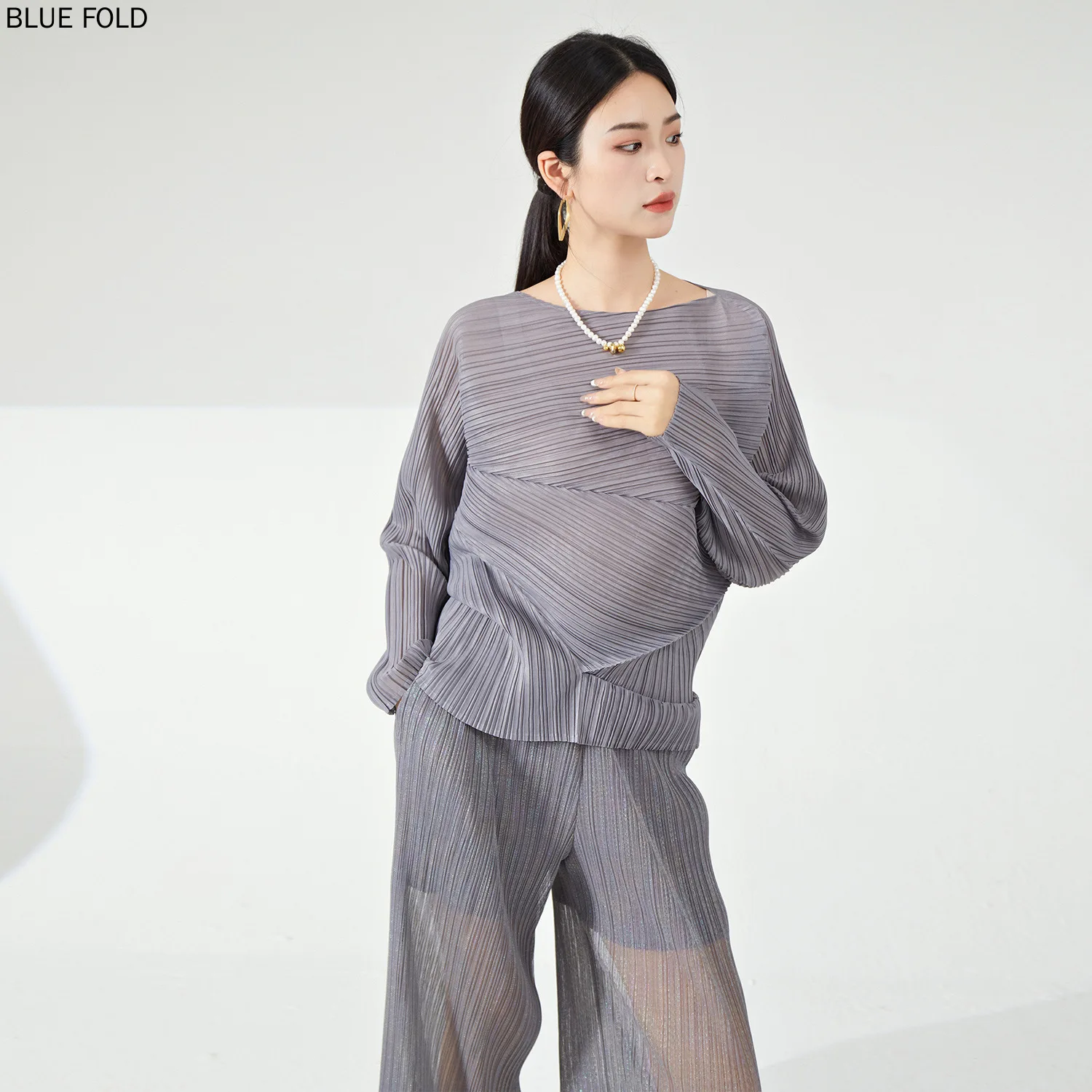 Miyake PP Series Irregular Long-Sleeved Tops for Women, Solid Color, Loose, Simple, Versatile Pleated T-shirt, Japanese Design