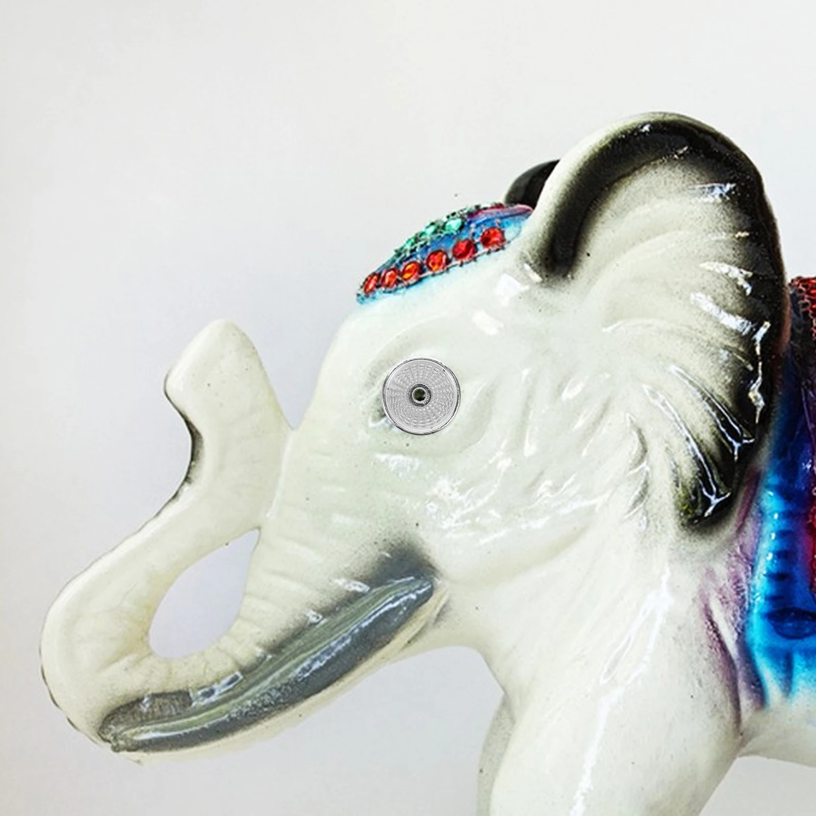 

100pcs Glowing Animal Decoration Statue Accessories Solar Powered Lights Plastic Spotlight Lamp Cover Outdoor Indoor