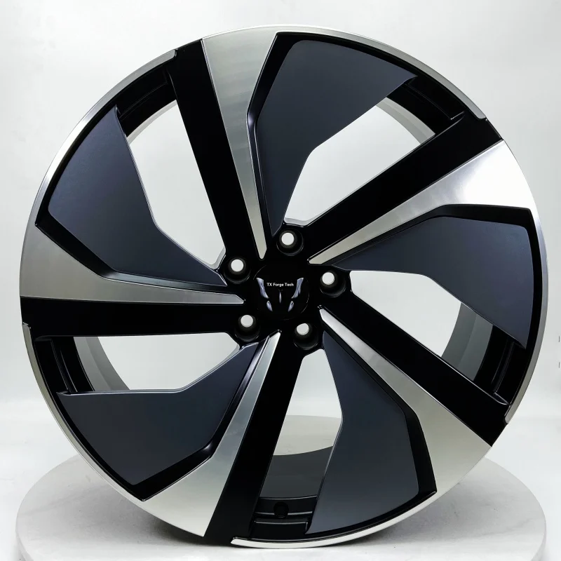 

Factory Direct Sales Customizable Forged Aluminium Alloy Passenger Wheel Hubs Various Sizes with Glossy Black with Machined Edge