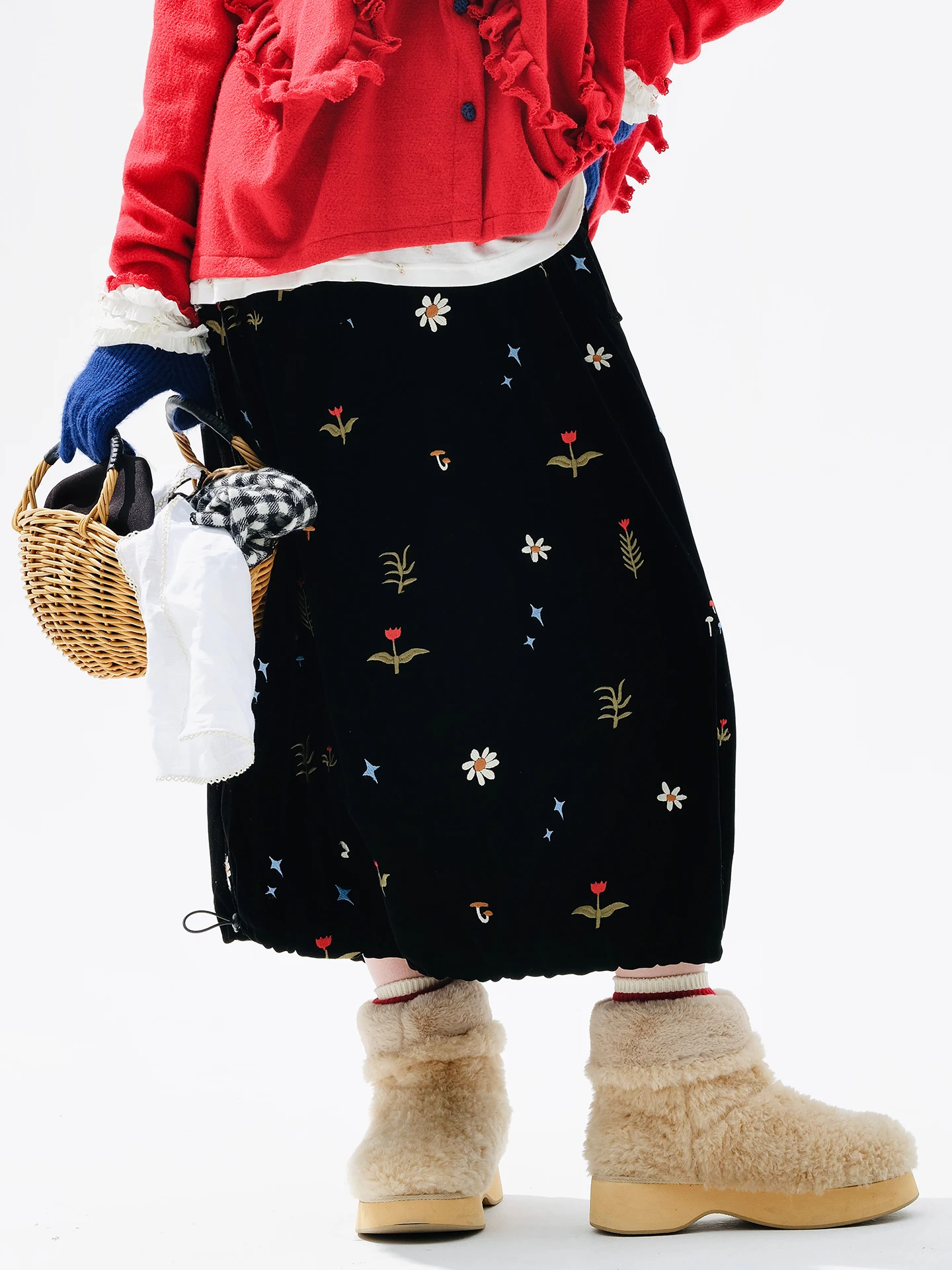 

Imakokoni 2025 Black A-Line Midi Skirt - Elegant & Artistic, Flocked Embroidery, Elastic Waist 255288