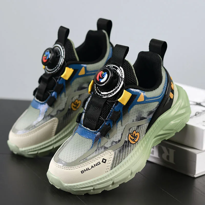 

2025 New Lightweight Versatile Children's Sports Shoes Mesh Refreshing Autumn Running Shoes Fashionable Comfortable Casual Shoes