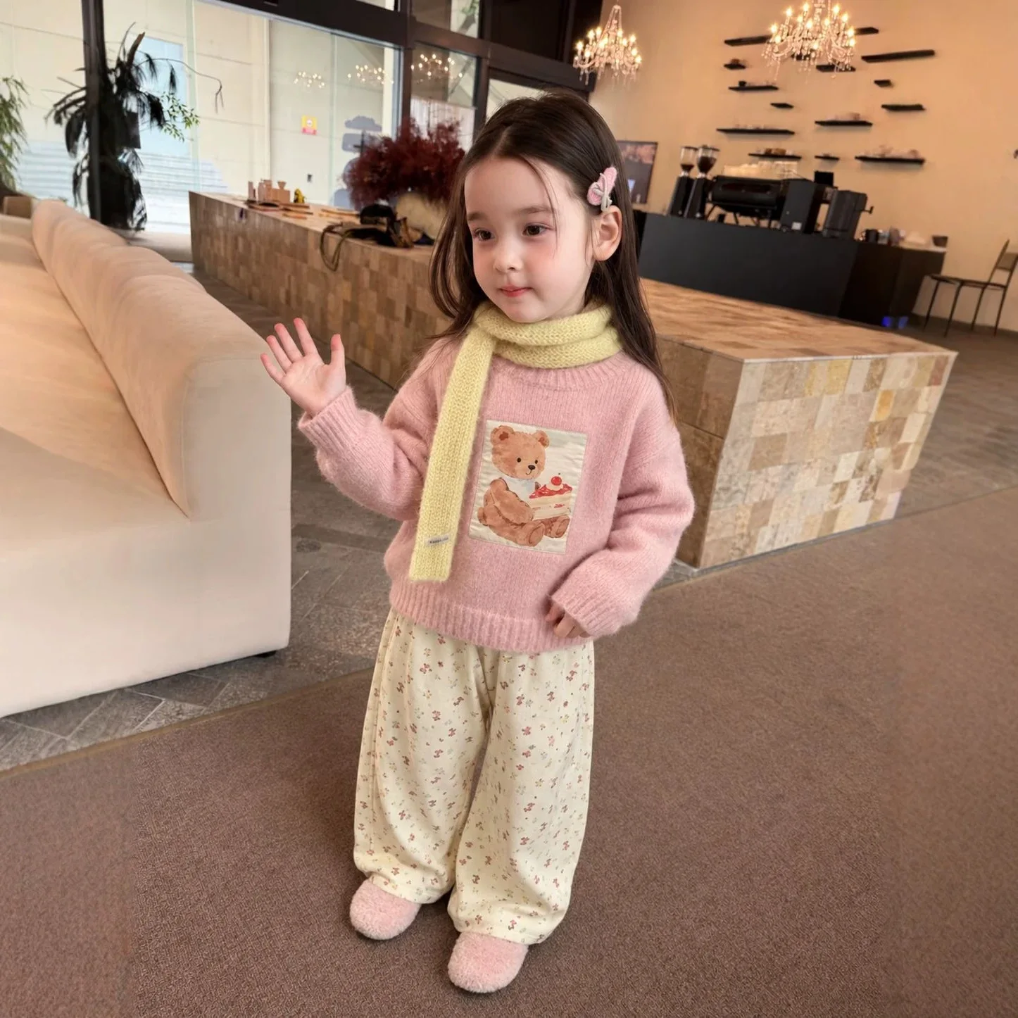 Children's Clothing Autumn and Winter Sweater 2026 New Korean Pink Teddy Bear Knitted Sweater Baby Pullover Sweater Top