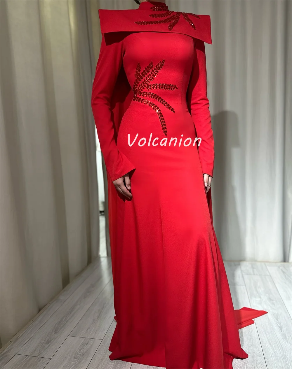 Customized High Quality Exquisite Jersey Pleat Rhinestone Straight High Collar Long Dresses Bespoke Occasion Dresses Elegant