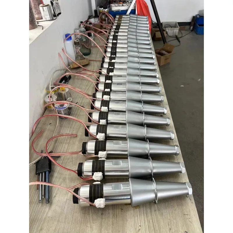 New 20KHz 2000W Ultrasonic Transducer Plastic Welder For PE PP PVC Aluminium Alloy CE ISO Certified