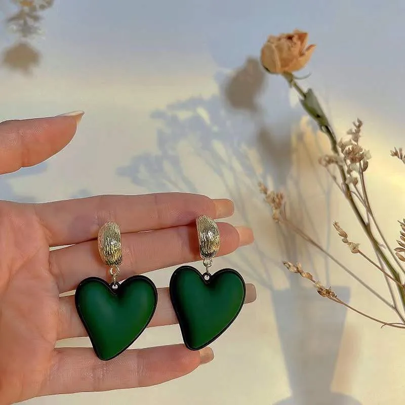 2022 New Exaggerated Love Gold Dangle Earrings For Women Girl Female Temperament Metal Big Heart Korean White Green Drop Earring
