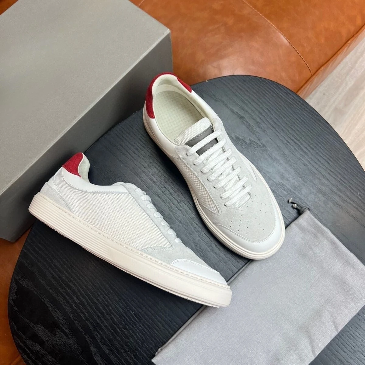 

2026 Advanced men's casual board shoes, leather suede breathable mesh lace up sneakers, luxurious and fashionable