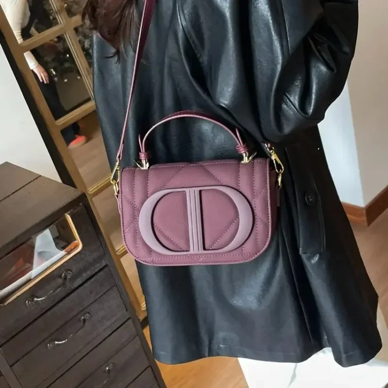 Luxury Embroidered Tote Bag For Women - Waterproof Leather Handbag With Reinforced Handles, Fashionable Travel Companion