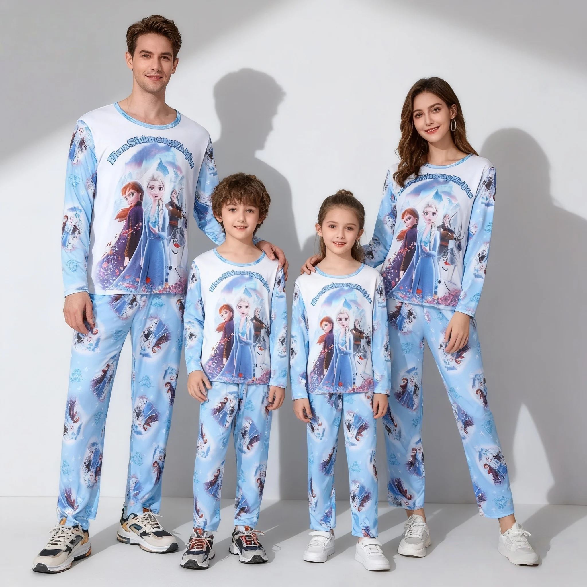 

Весенне-осенний комплект Disney Series с Микки Маусом Stitch Frozen, очень большой комплект с длинными рукавами для мужчин и женщин, подарок для родителей и детей