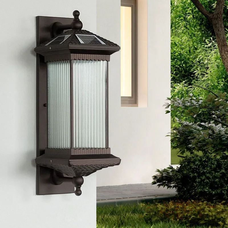 Chinese Vintage Metal Solar Waterproof LED Wall Light Outdoor Balcony Garden Villa Home Decor Novelty New Energy Saving view 4