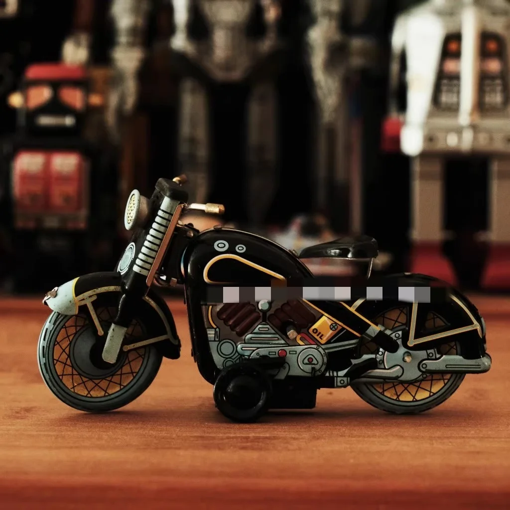 Blue The Motorcycle Model Clockwork Toy Funny Collection Retro Wind Up Toys Metal Tin Mechanical robot Toy Figures Model Gift