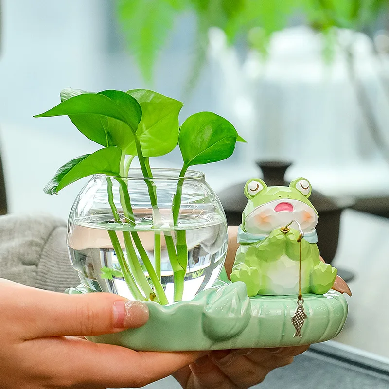 Niedliche Tierförmige Hydroponische Vase Panda & Glückskrokodil Ornament Kreative Schreibtischdekoration für Zuhause & Festtagsgeschenk