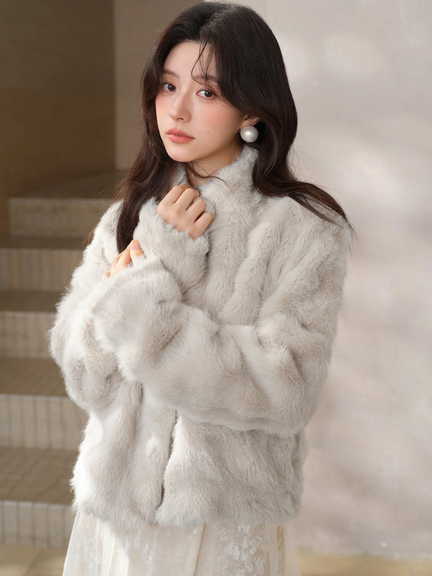 Elegant Stand Collar Short Jacket for Women Lady Structured Shoulder Warm Outerwear Chic Spring Casual Daily Layering Top Wear