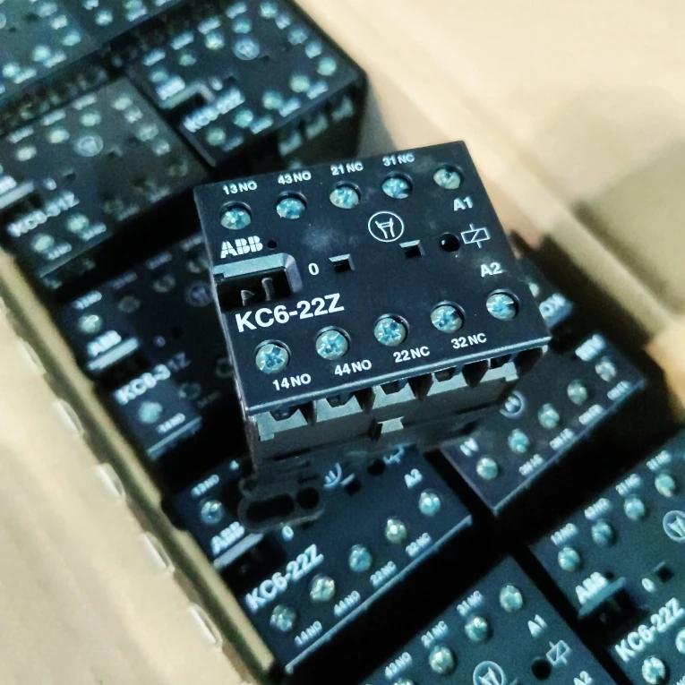 ABB KC6-22Z 24 В постоянного тока