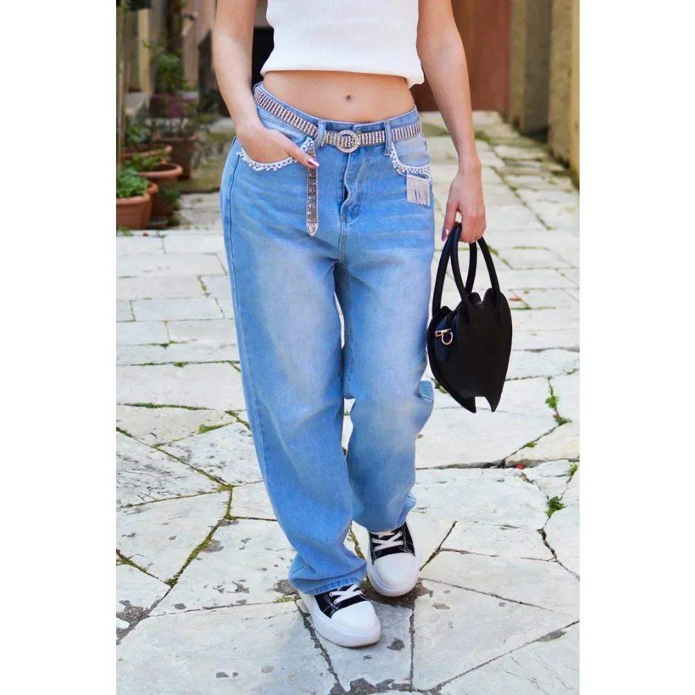 Женский серебристый ремень