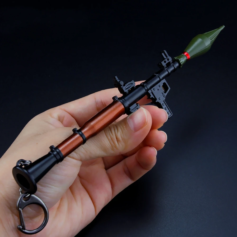 18Cm Pubg Speelgoed Geweren Rpg7 Raketwerper Wapen Sleutelhanger Metalen Model Assembleren Lichtmetalen Sleutelhanger Auto Hanger Speelgoed Voor Kind