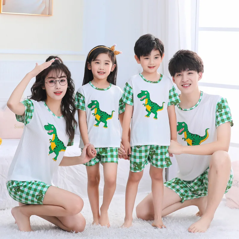 

Family Matching T-shirt lovely Mom Dad Kids Me Baby Outfit Mother Daughter Son Girl Boys Clothes