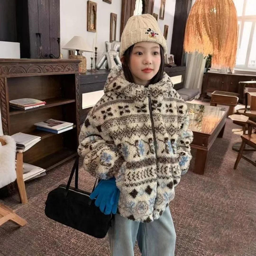 

Girls' Thick Fel Island Woolen Sweater Jacket 2026 Winter New Edition Children's Korean Hooded Cotton Jacket Warm Cotton Jacket
