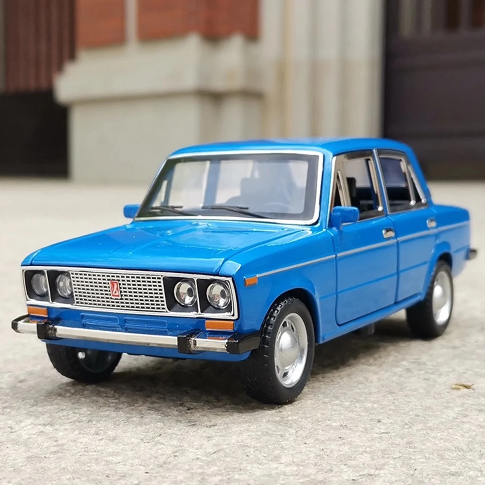 

1:24 LADA 2106 M3 Model Toys Diecast Alloy Car 6 Doors Opened Sound Light Pull Back Rubber Tires Miniature Vehices Collect Gifts