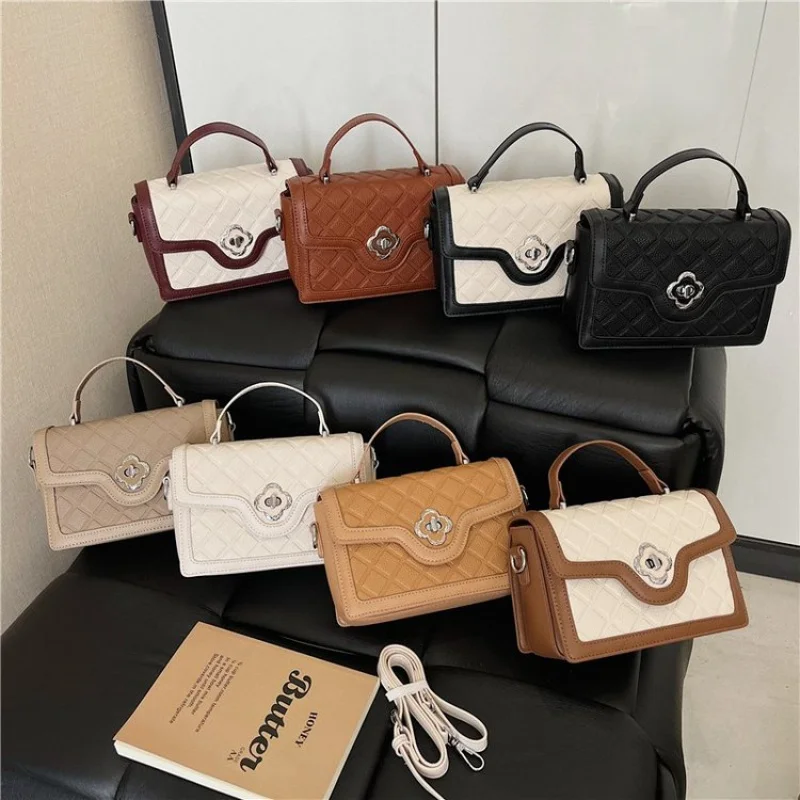 Ladies Tote Bag Made Of Wave-Patterned Leather Boasting High-End Paris Commuter Style​